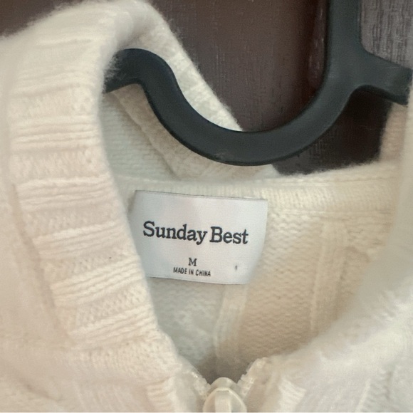 Aritzia Sunday Best Cable Knit Zip Hoodie Cream Cropped Sweater M Wool Blend - Picture 6 of 8